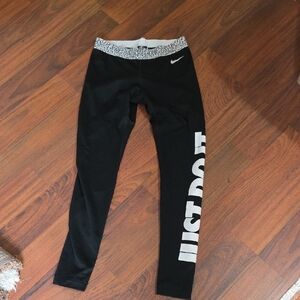 Nike Warm Leggings Size M